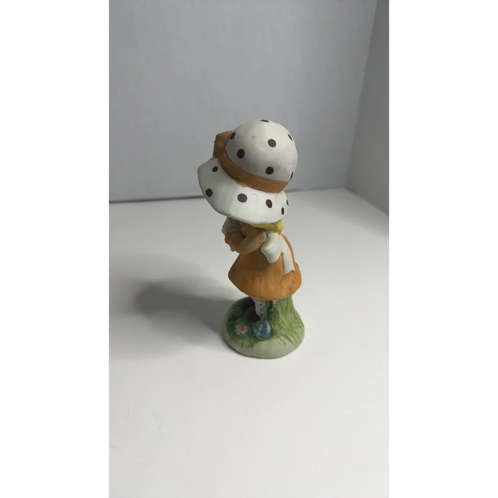 Vintage Girl‎ With Kitten Figurine Polka Dot Hat Ceramic Collectible